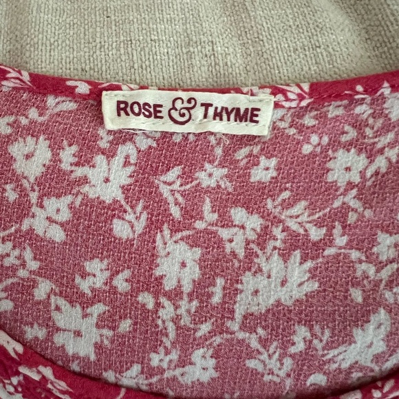 Women’s Size Medium Rose and Thyme Floral short sleeve Blouse Pink - Picture 2 of 2